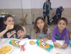 Almuerzo infantil en la falla