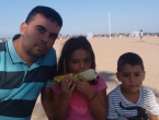 Paseo, compras y mazorcas de maiz en la playa