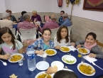 Apunta paella y karaoke