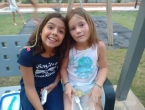 Cenando en el parque