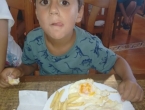 Comiendo en el camino a Valencia