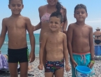 Almarda con los primos