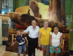 El rey Leon con los abuelos
