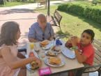 Almuerzo con el abuelo