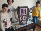 Ninot de falla con Andres y Miguel