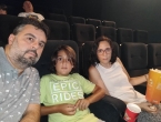 Cine «Llenos de gracia» y Burguer King