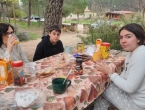 Desayuno entre pinos
