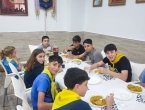 Comida de bienvenida en la falla
