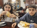 Almuerzo en mesón Canela y Tutankamon