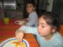 20140218 Comiendo huevos