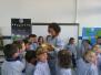 20140227 Gallina en clase