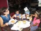 Paseo por la Malvarrosa y  cena en el Burguer