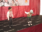 Saltando desde el escenario