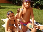 Visita de Sara a la piscina